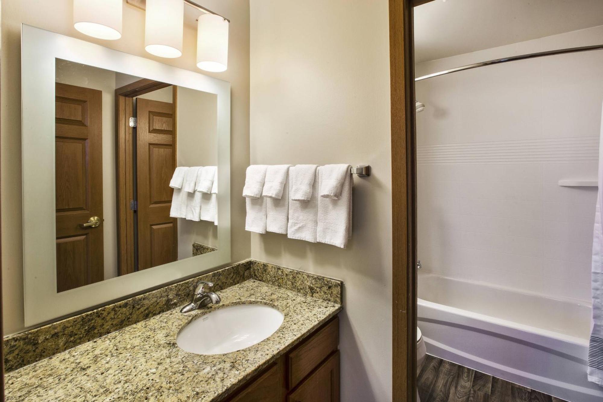 TownePlace Suites Detroit Sterling Heights Buitenkant foto
